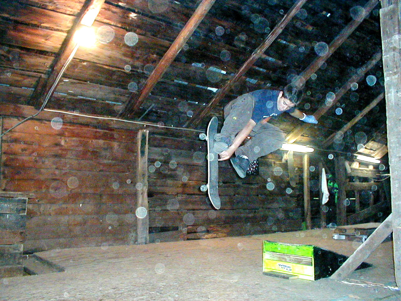 ME DOIN A GRAB WITH SOME AIR